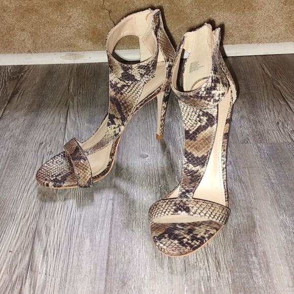 JustFab  faux snakeskin Bridgette 4" heels Sz 9 - Picture 1 of 7